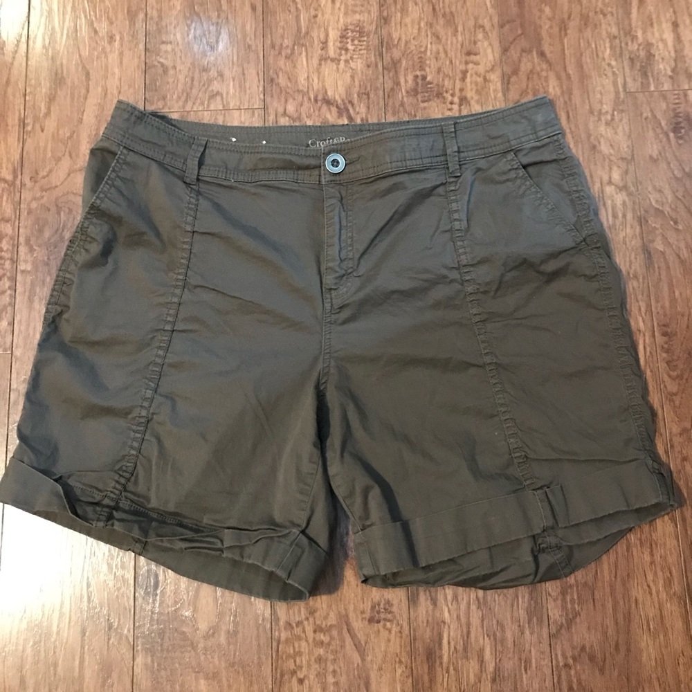 Croft & Barrow Brown Stretch Shorts Size 18